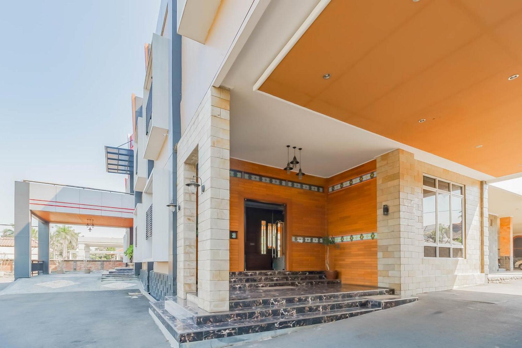 Reddoorz Resort Premium @ Sangkan Hurip קונינגן מראה חיצוני תמונה