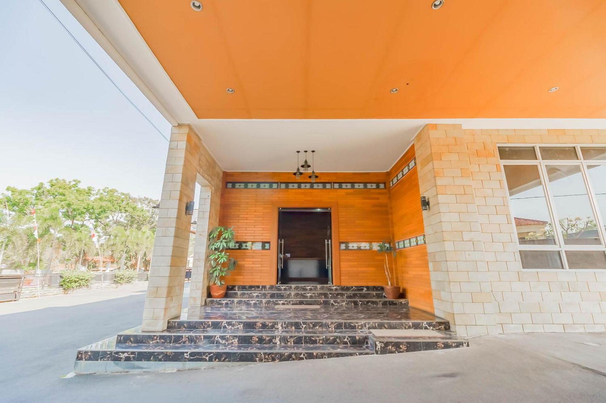 Reddoorz Resort Premium @ Sangkan Hurip קונינגן מראה חיצוני תמונה