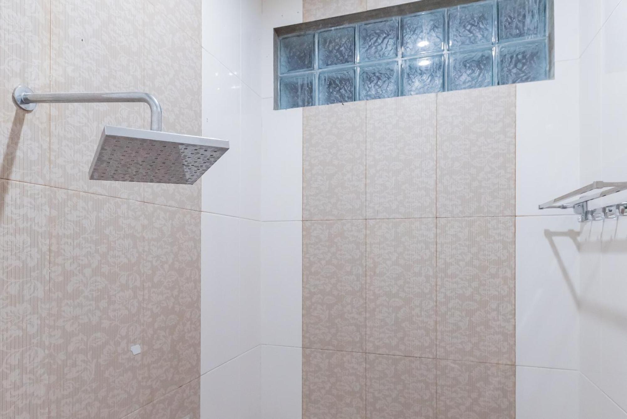 Reddoorz Resort Premium @ Sangkan Hurip קונינגן מראה חיצוני תמונה