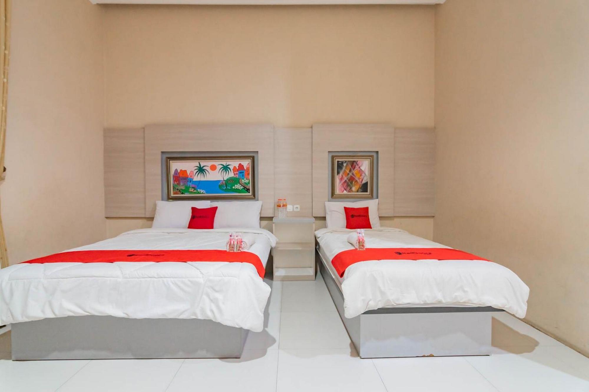 Reddoorz Resort Premium @ Sangkan Hurip קונינגן מראה חיצוני תמונה