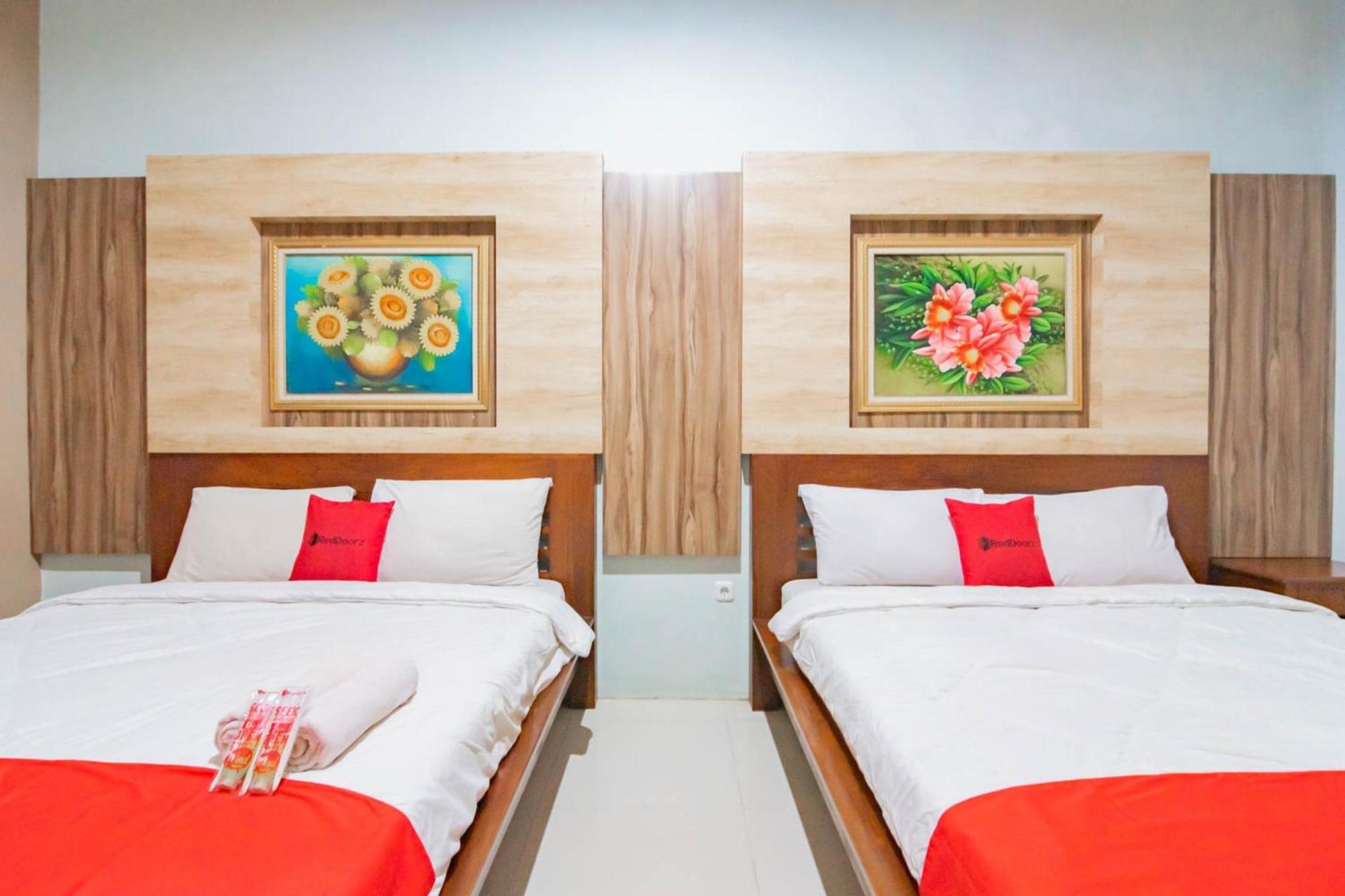 Reddoorz Resort Premium @ Sangkan Hurip קונינגן מראה חיצוני תמונה