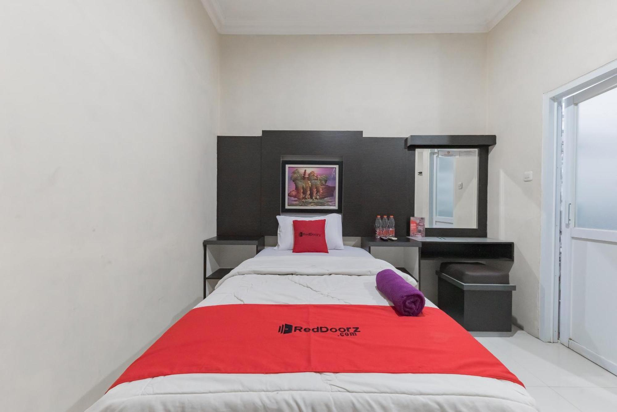 Reddoorz Resort Premium @ Sangkan Hurip קונינגן מראה חיצוני תמונה